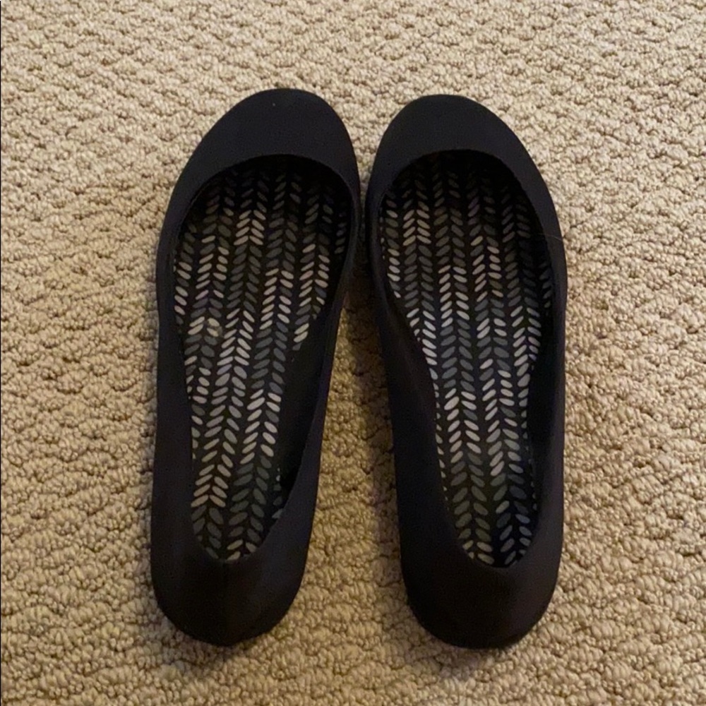 All black flats